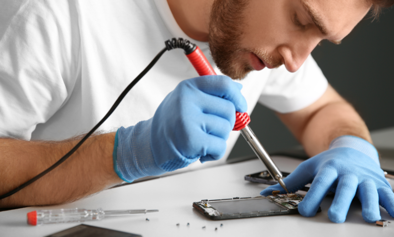 Why Professional Repair Shops Offer Better Warranty Terms